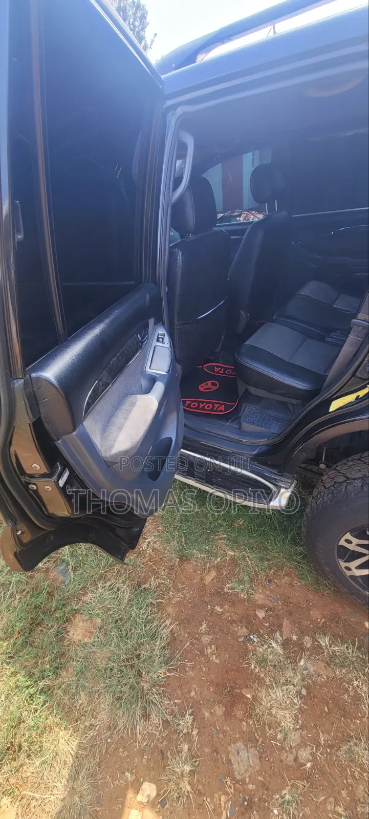Toyota Land Cruiser Prado VX 4.0 V6 2006 Black