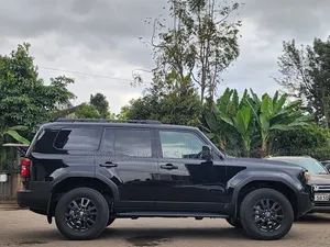 Toyota Land Cruiser Prado 2.8 2024 Black