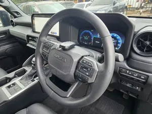 Toyota Land Cruiser Prado 2.8 2024 Black