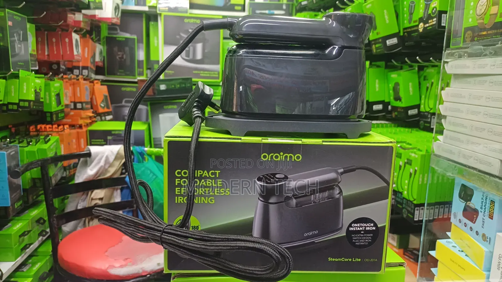 Oraimo Mini Steam Iron – Portable Clothes Steamer Dry Iron