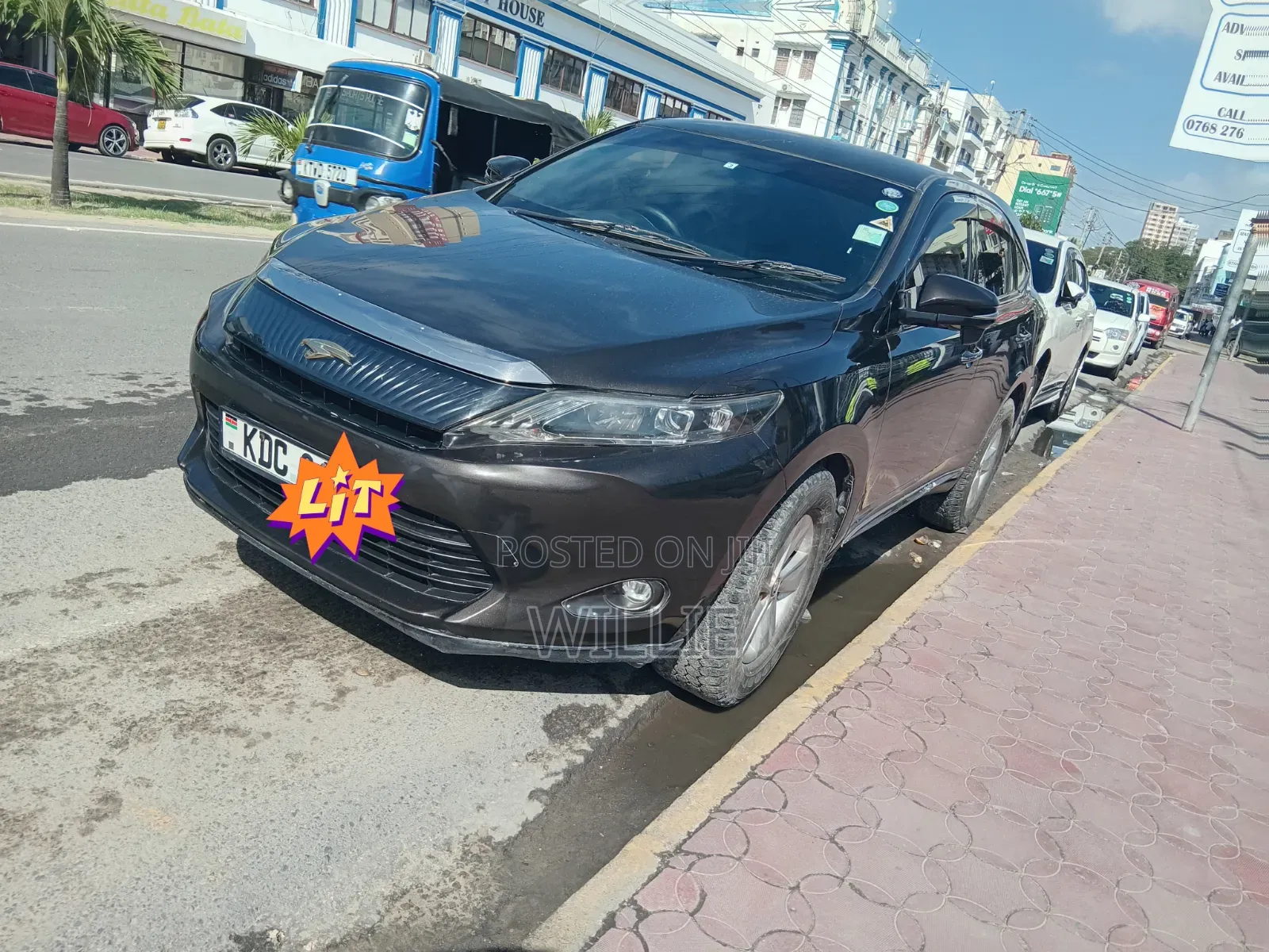 Toyota Harrier 2013