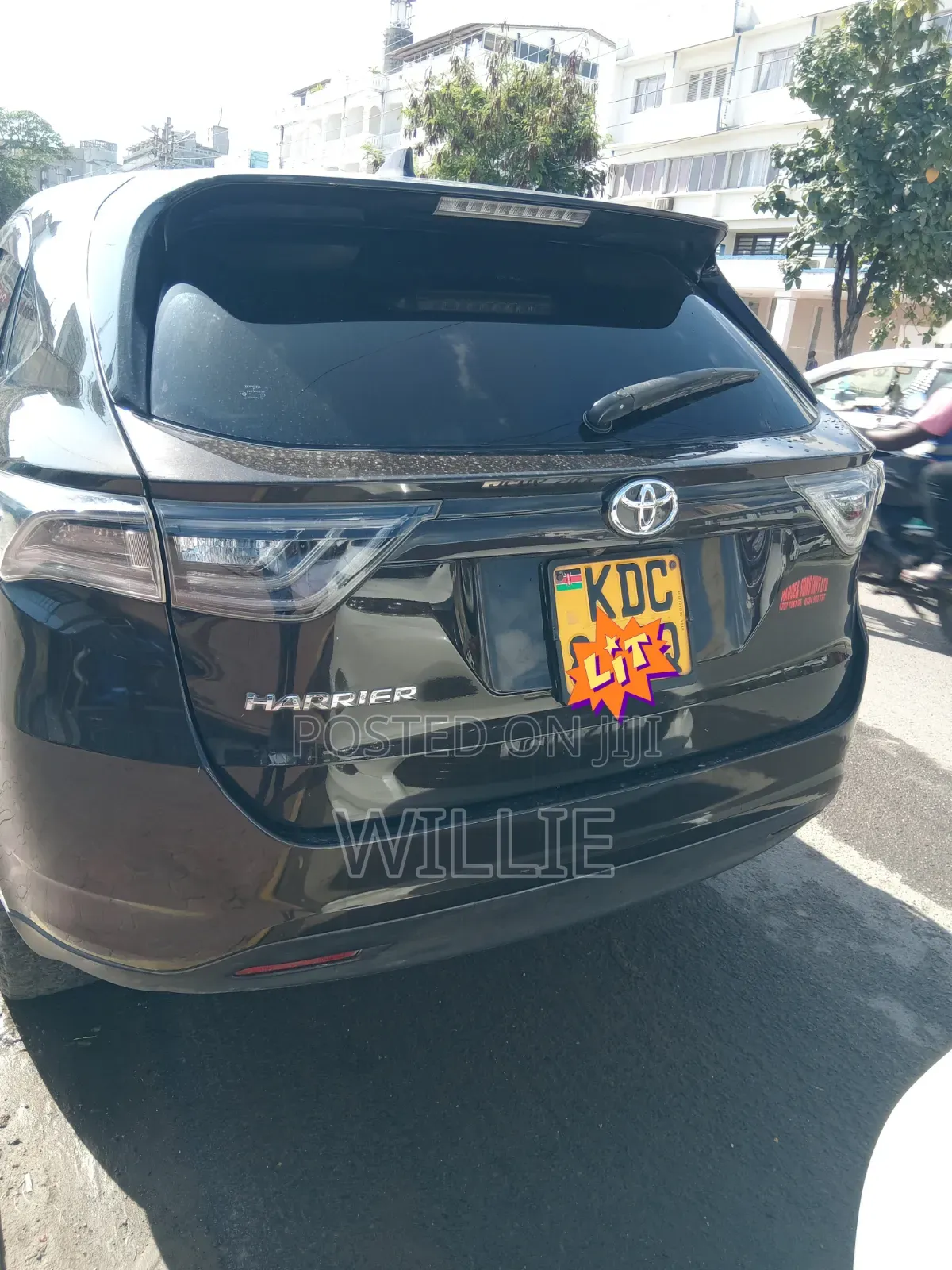 Toyota Harrier 2013