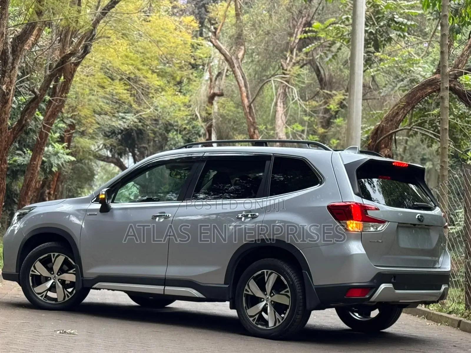 Subaru Forester Premium AWD 2019 Silver