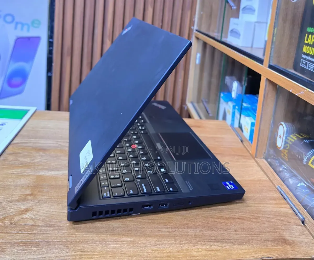 Laptop Lenovo 16GB Intel Core Ultra 9 SSD 512GB