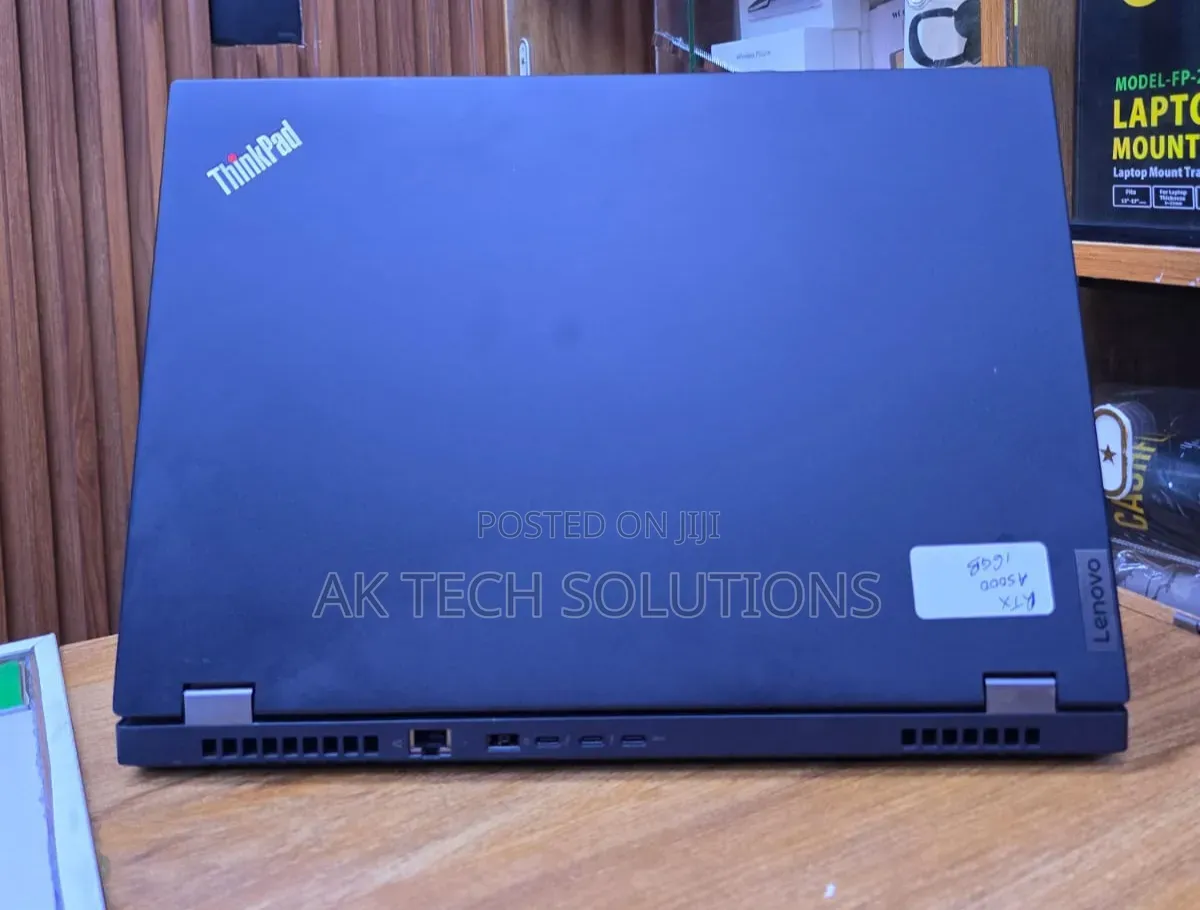 Laptop Lenovo 16GB Intel Core Ultra 9 SSD 512GB