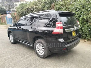 Toyota Land Cruiser Prado 2016 Black