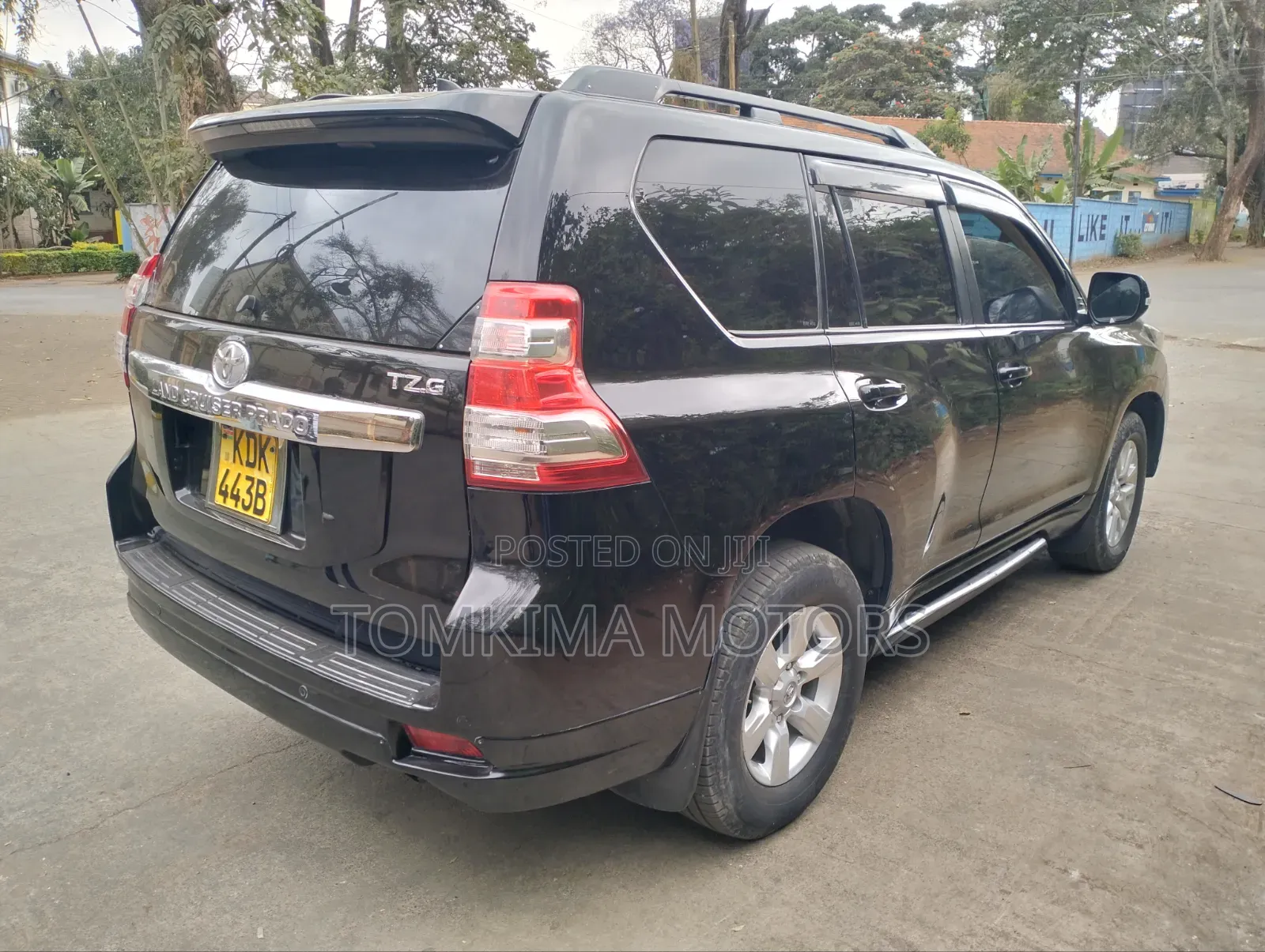 Toyota Land Cruiser Prado 2016 Black