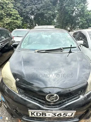 Toyota Vitz 1.3 AWD 3dr 2014 Black