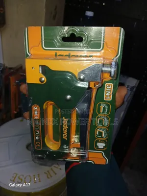 3-in-1 Heavy-Duty Manual Staple Gun