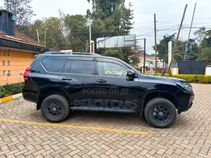 Toyota Land Cruiser Prado 2019