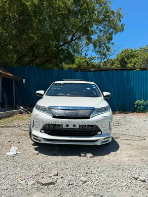 Toyota Harrier 2.0 2018 Pearl