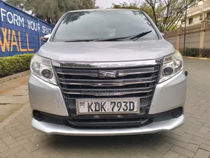 Toyota Noah 2015 Silver