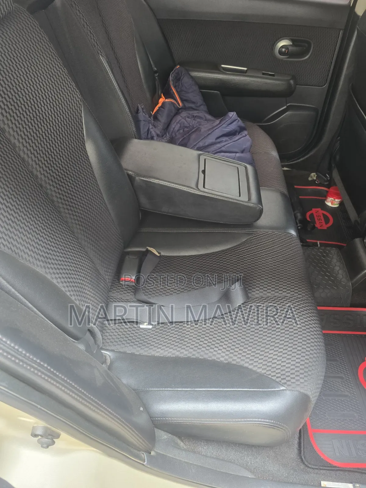 Nissan Tiida 2010 Gold