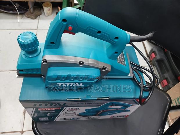 TOTAL 550W Electric Planer - main view