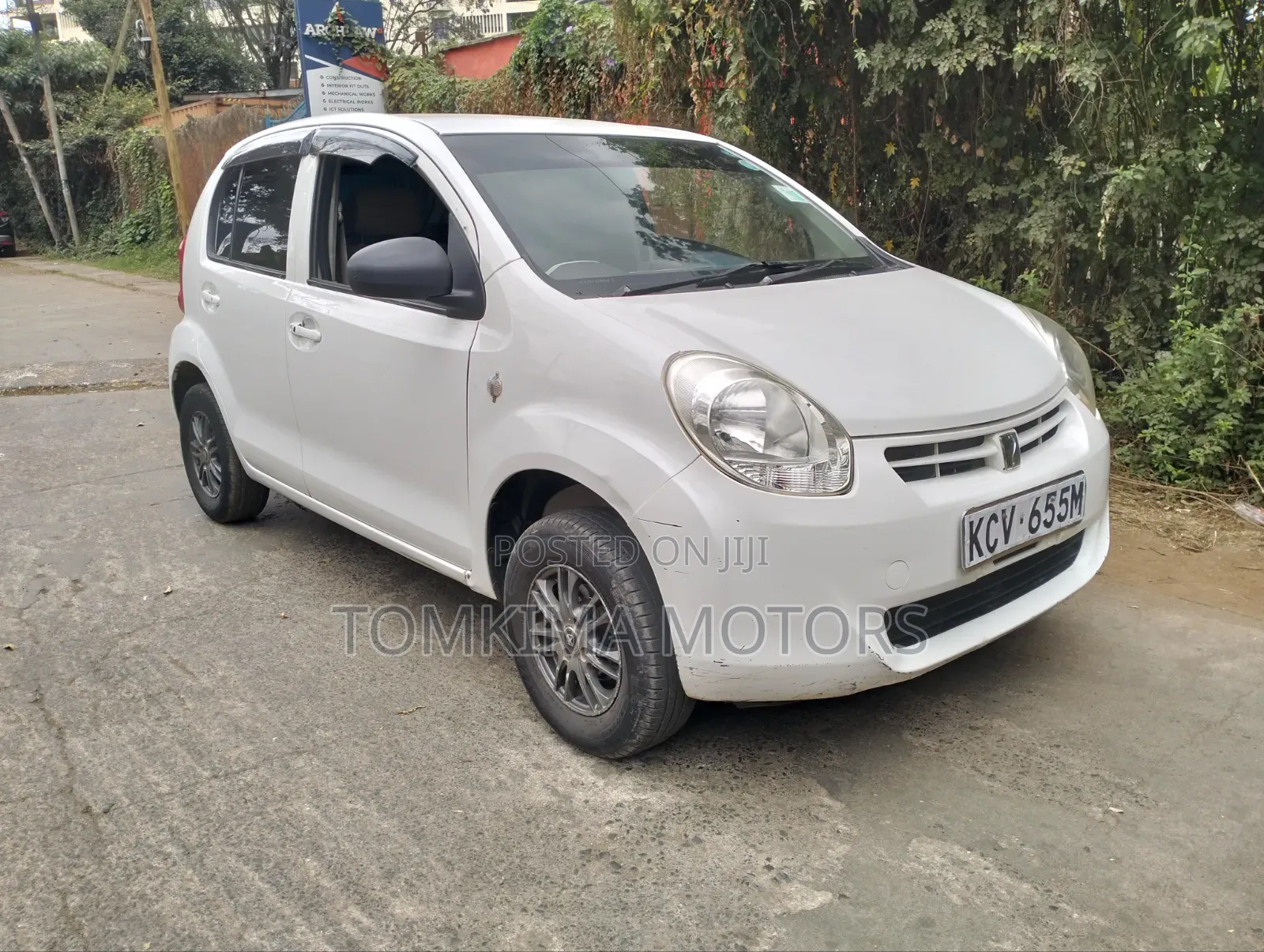 Toyota Passo 2012 White