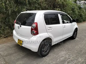 Toyota Passo 2012 White