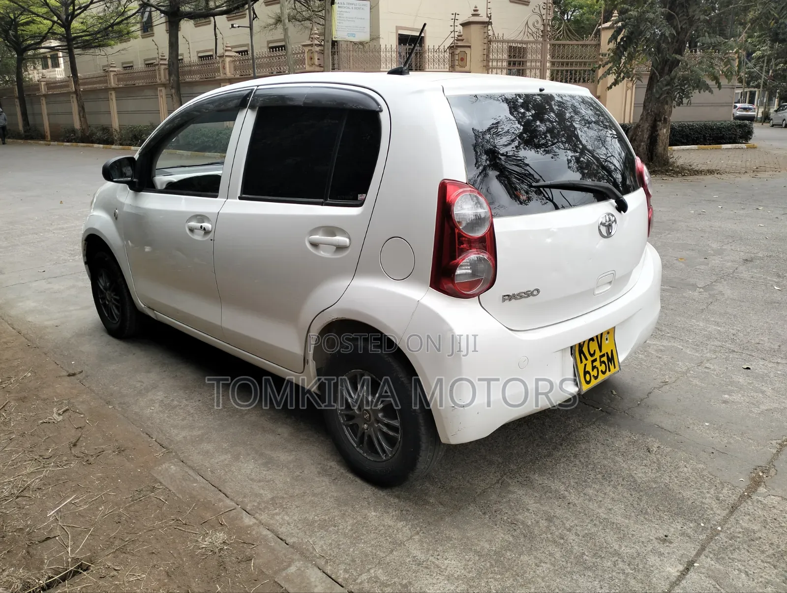Toyota Passo 2012 White