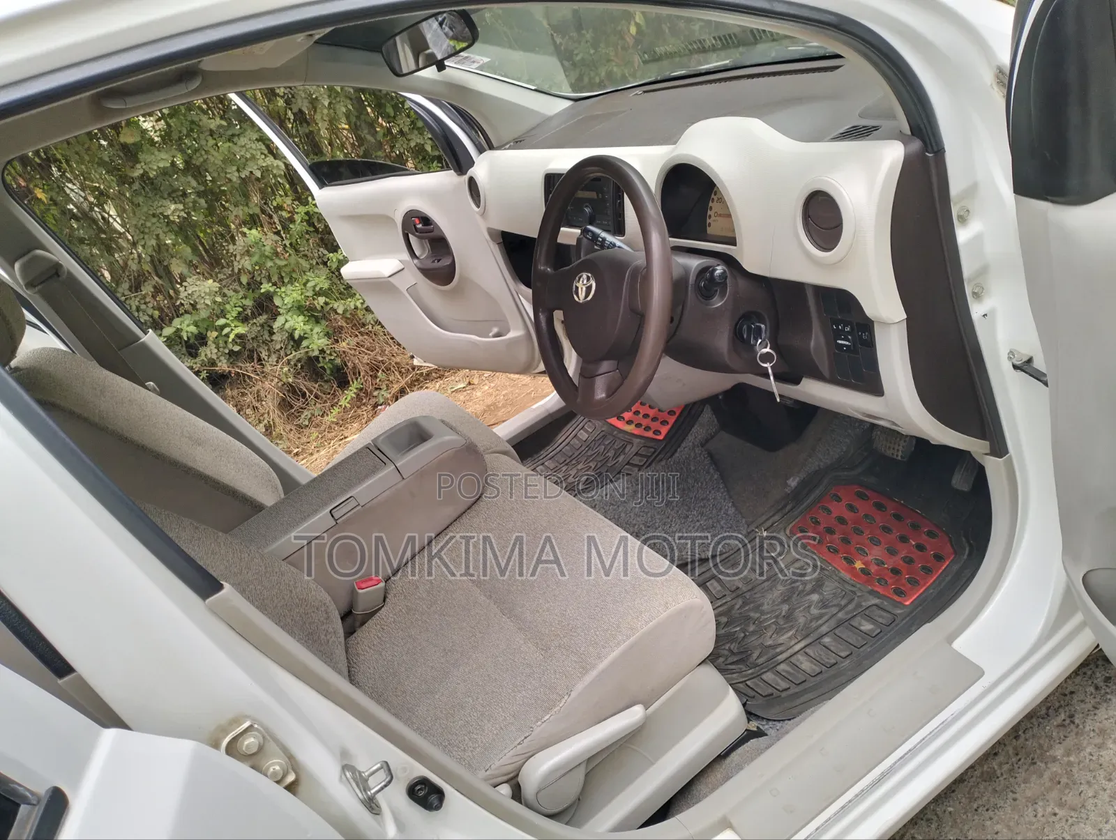Toyota Passo 2012 White