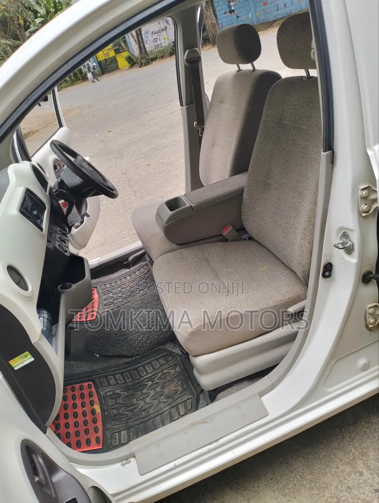 Toyota Passo 2012 White