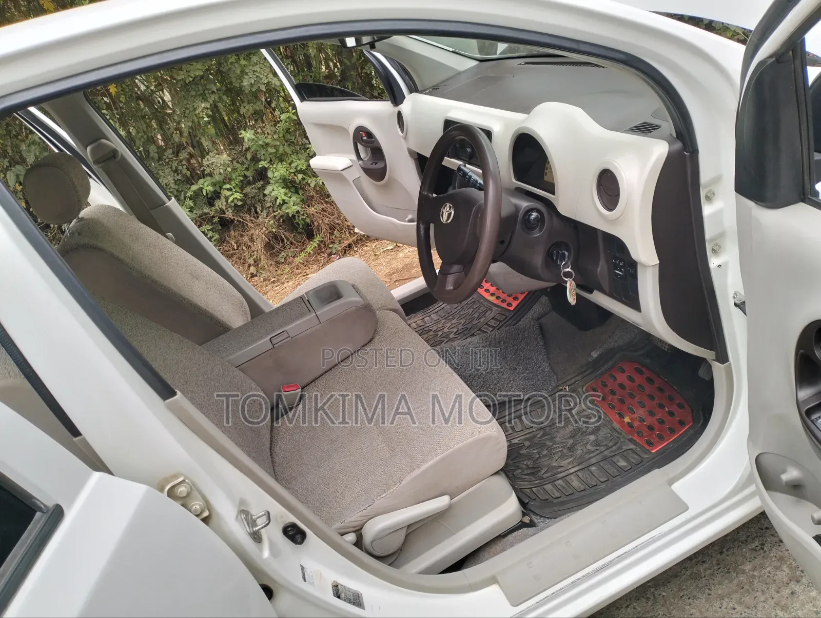 Toyota Passo 2012 White