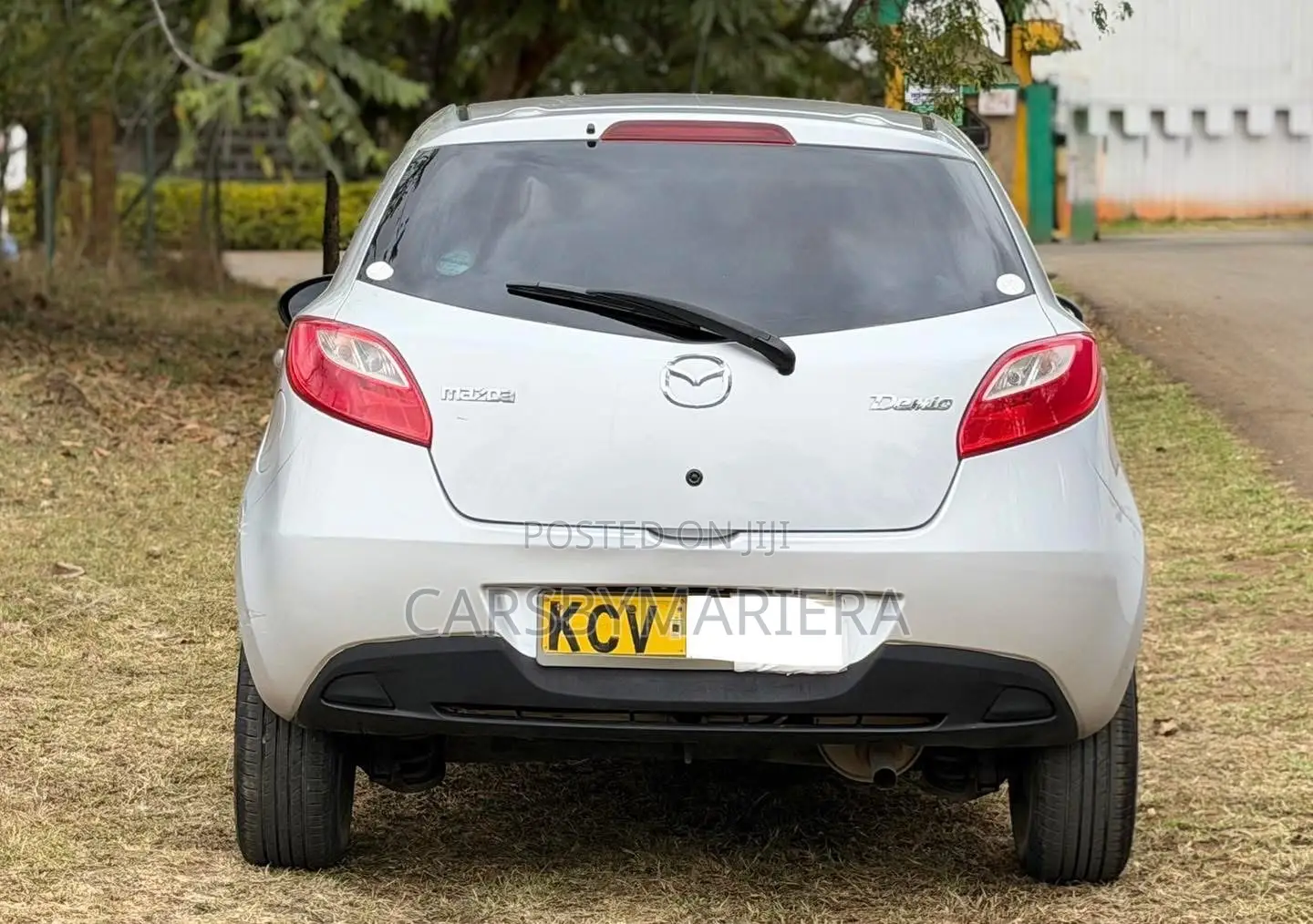Mazda Demio 2012 Silver