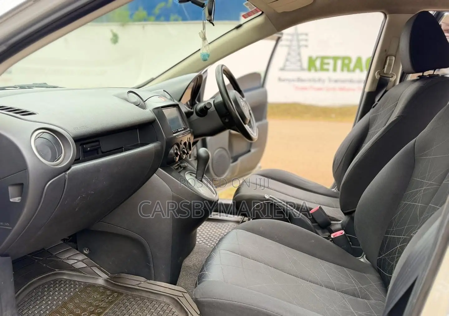 Mazda Demio 2012 Silver