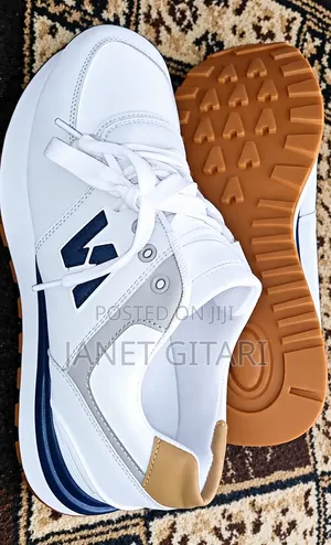 Unisex Sneakers