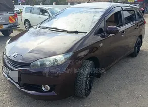 Toyota Wish 2013 Maroon