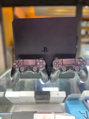 PlayStation 4slim