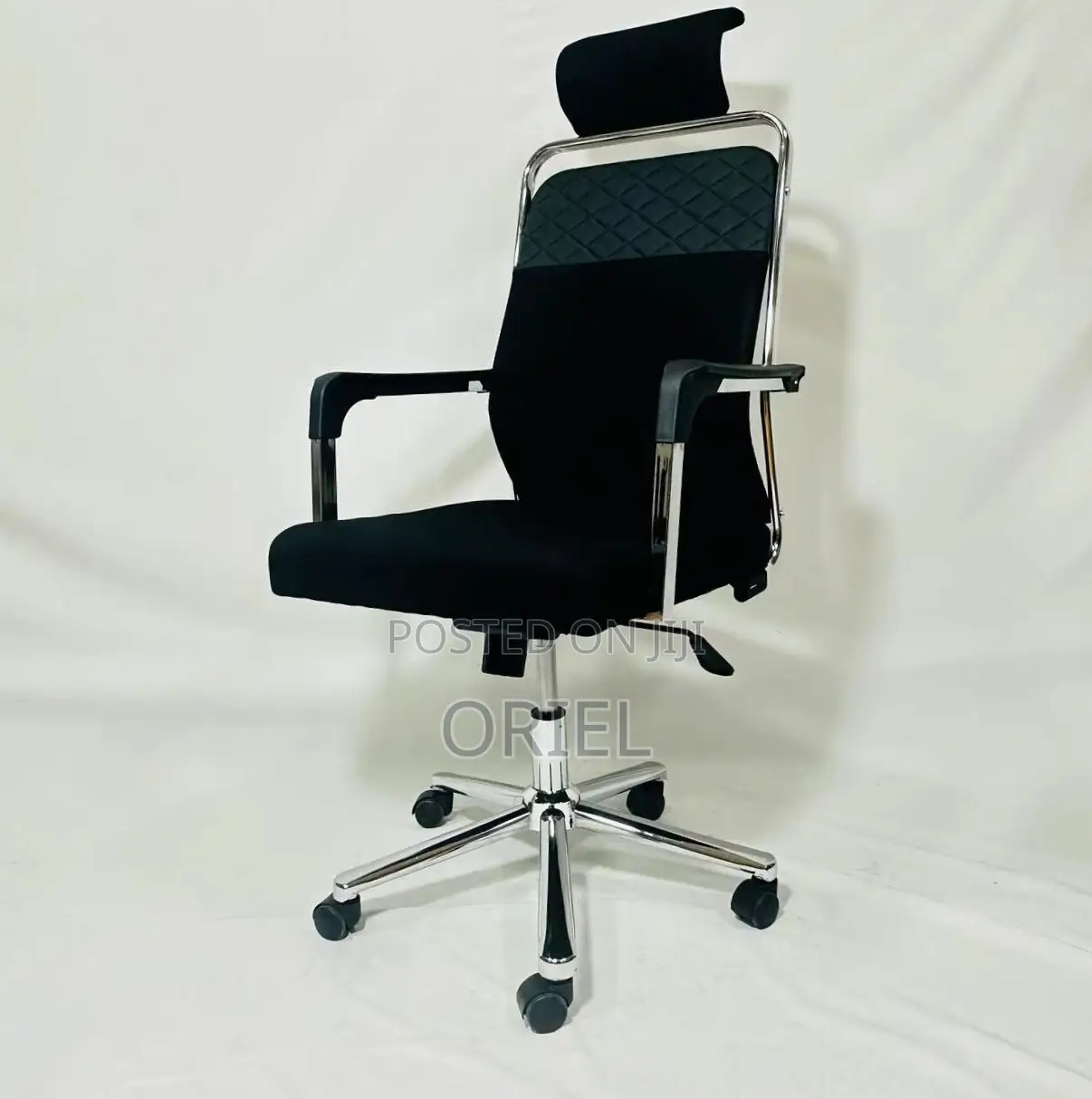 High-Back Leather Office Seat : Professional Faux Leather Desk Chair