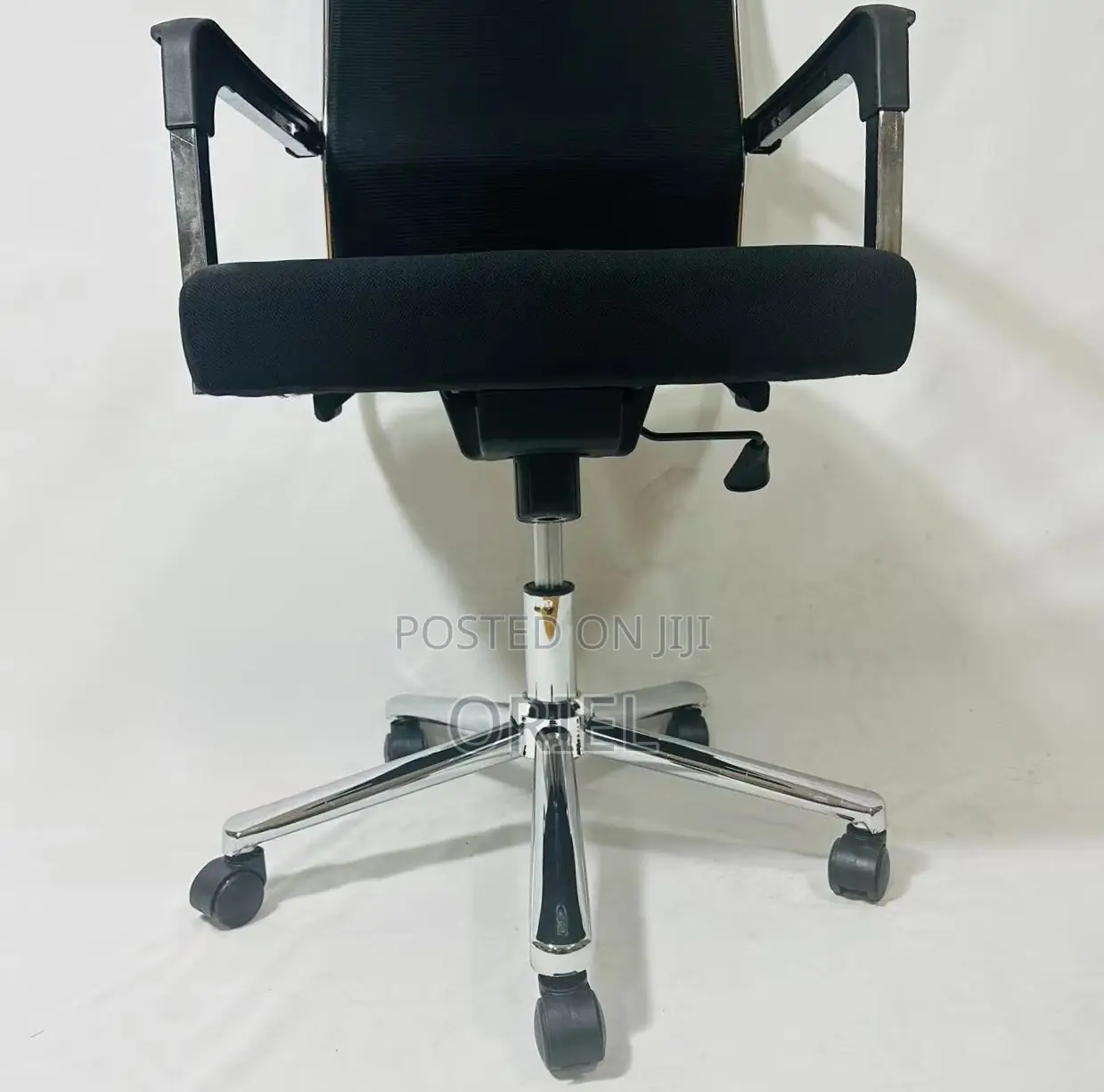 High-Back Leather Office Seat : Professional Faux Leather Desk Chair
