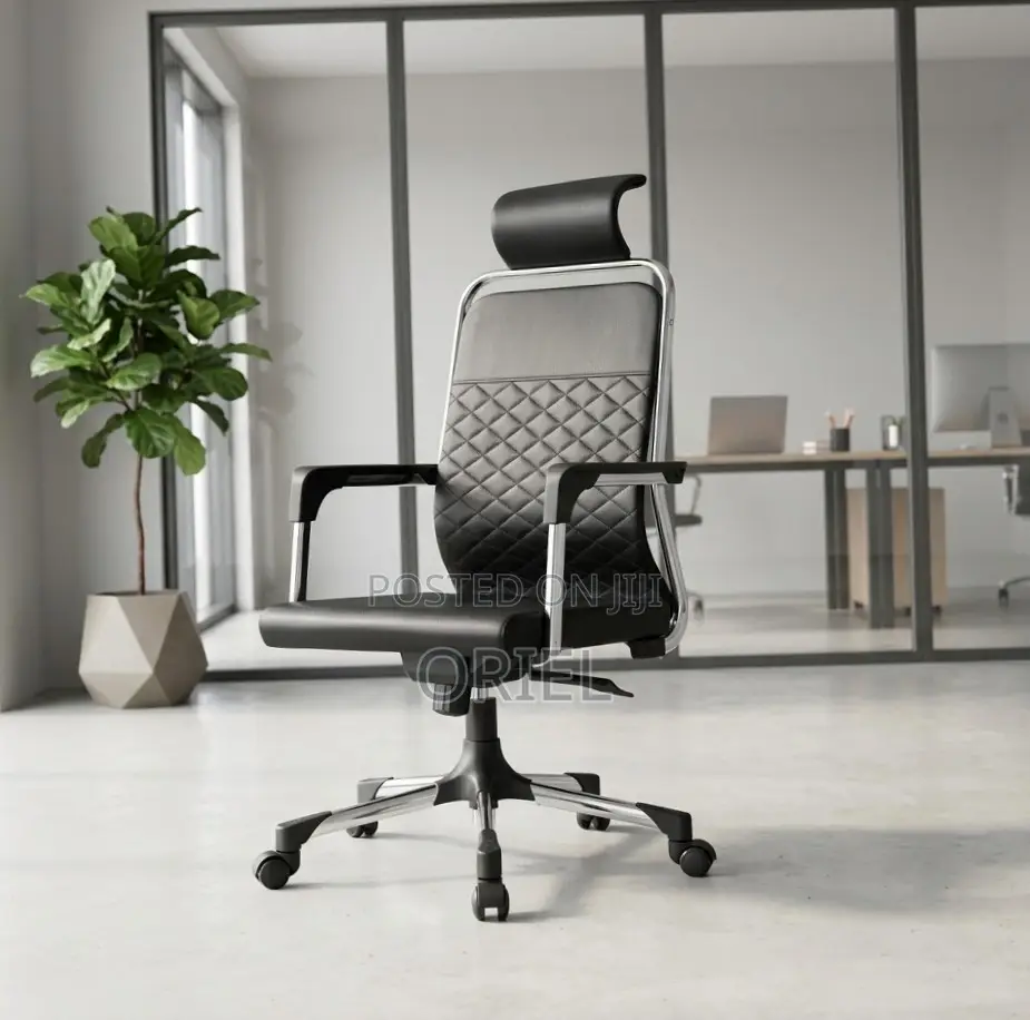 High-Back Leather Office Seat : Professional Faux Leather Desk Chair
