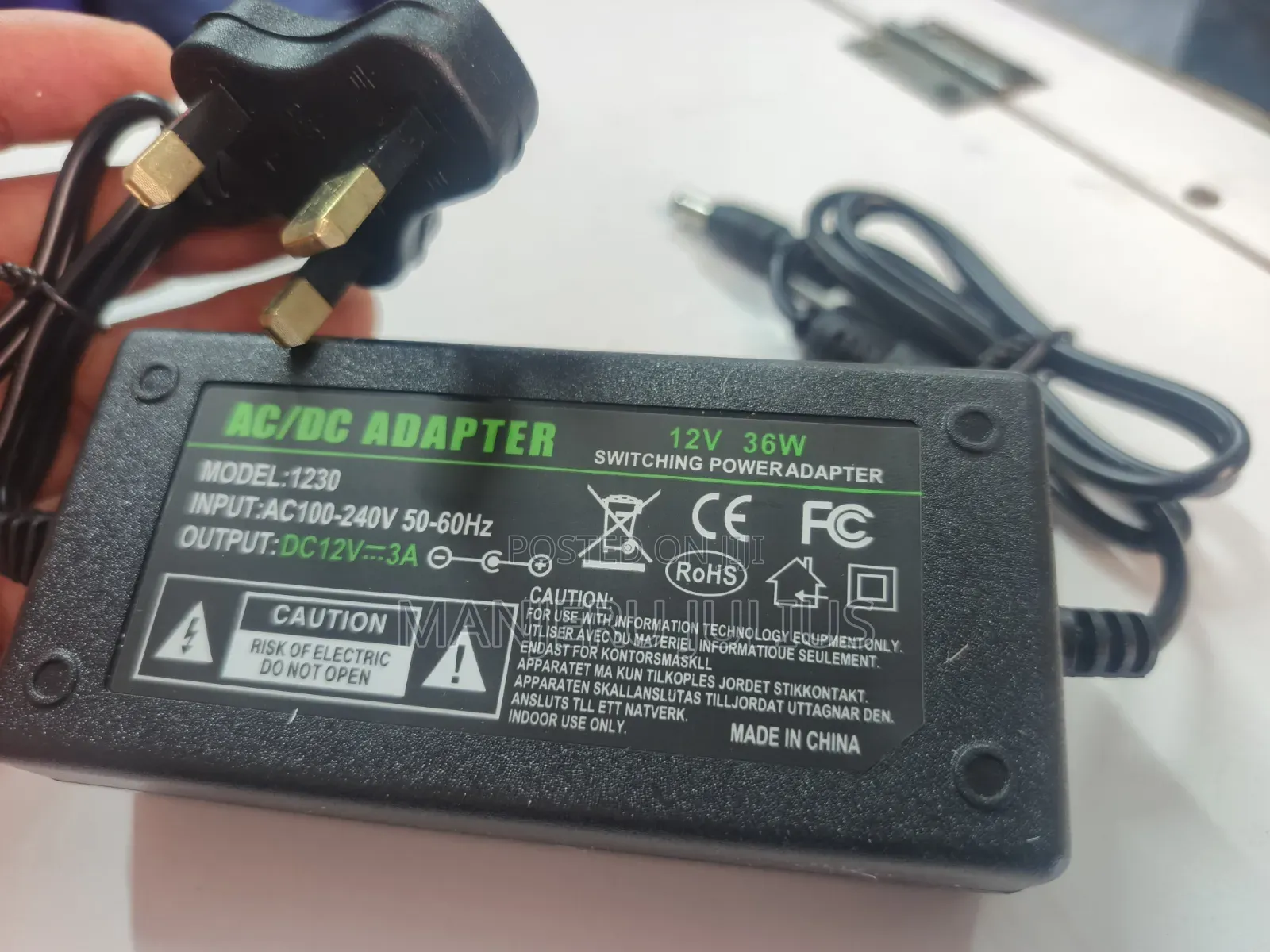 AC/Dc, 3a Adaptor