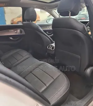 Mercedes-Benz E200 2019 Pearl
