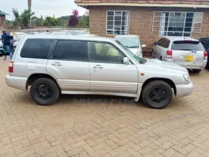 Subaru Forester 2001 Silver