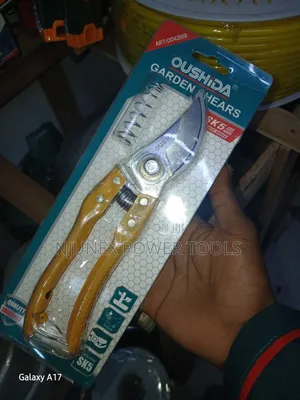 Oushida Yellow-Handled SK5 Steel Garden Pruning Shear