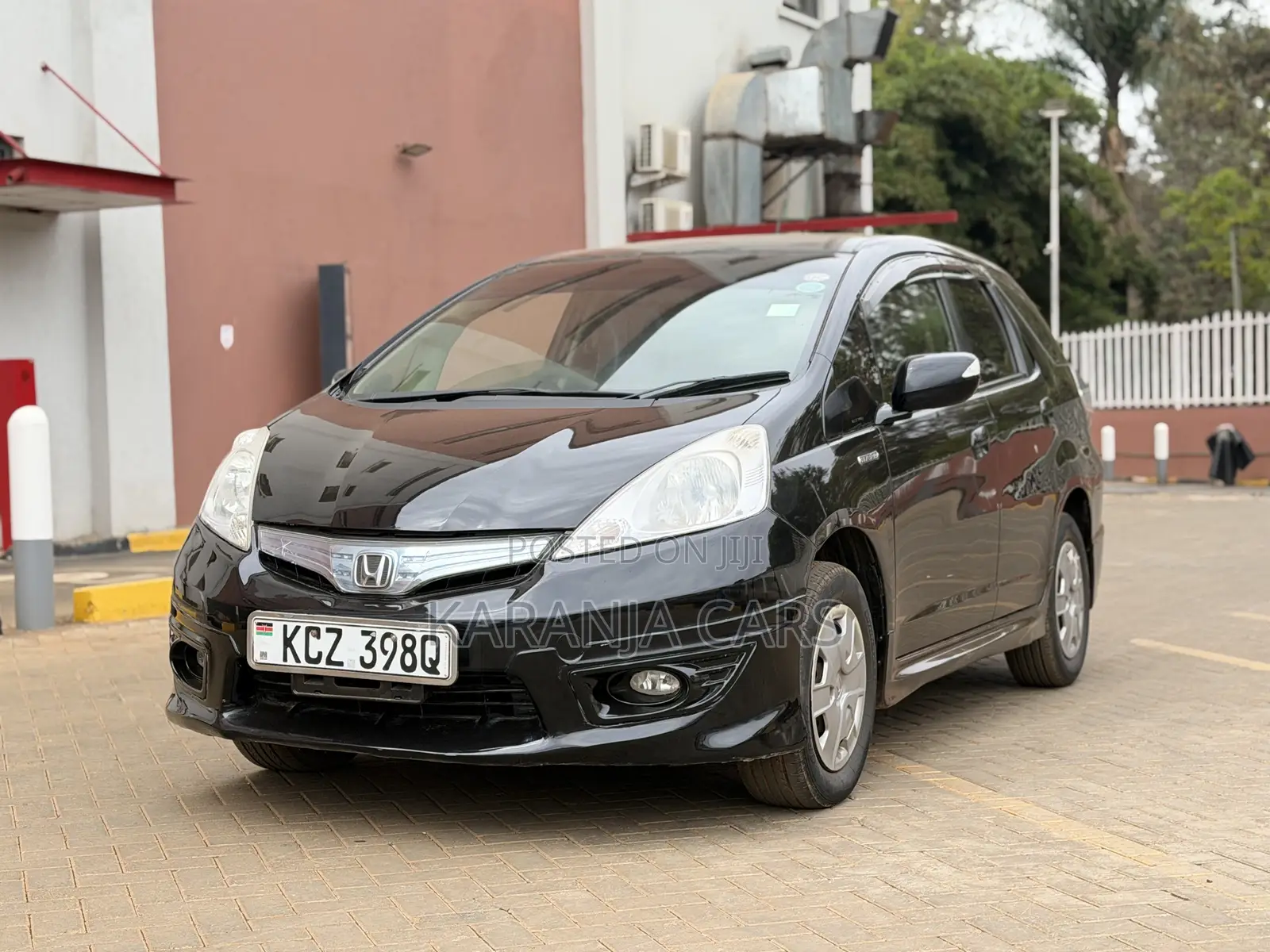 Honda Fit Shuttle 1.3 Hybrid 2WD 2013 Black