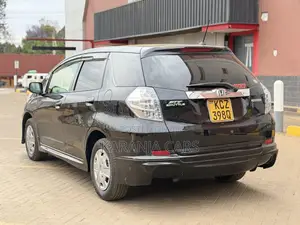 Honda Fit Shuttle 1.3 Hybrid 2WD 2013 Black