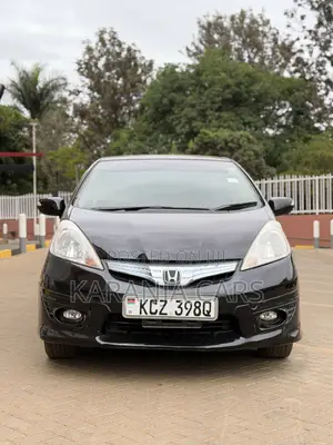Honda Fit Shuttle 1.3 Hybrid 2WD 2013 Black