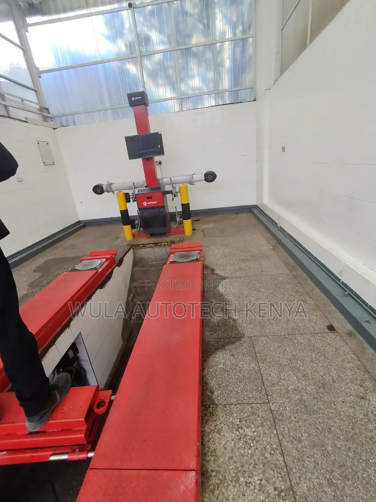 Measure Key Alignment Angles With Wheel Alignment and Pitrack Machine