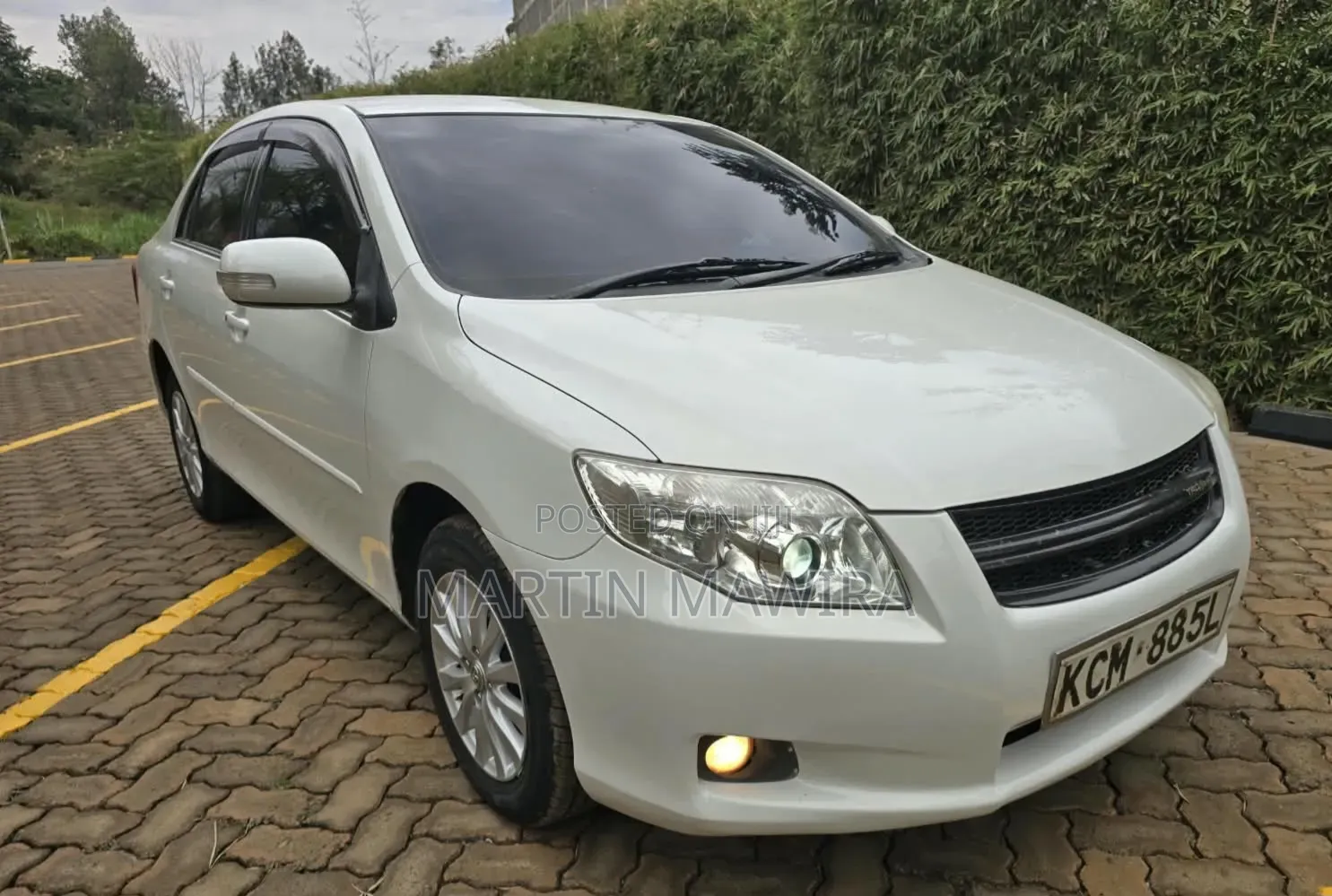 Toyota Axio 2010 White