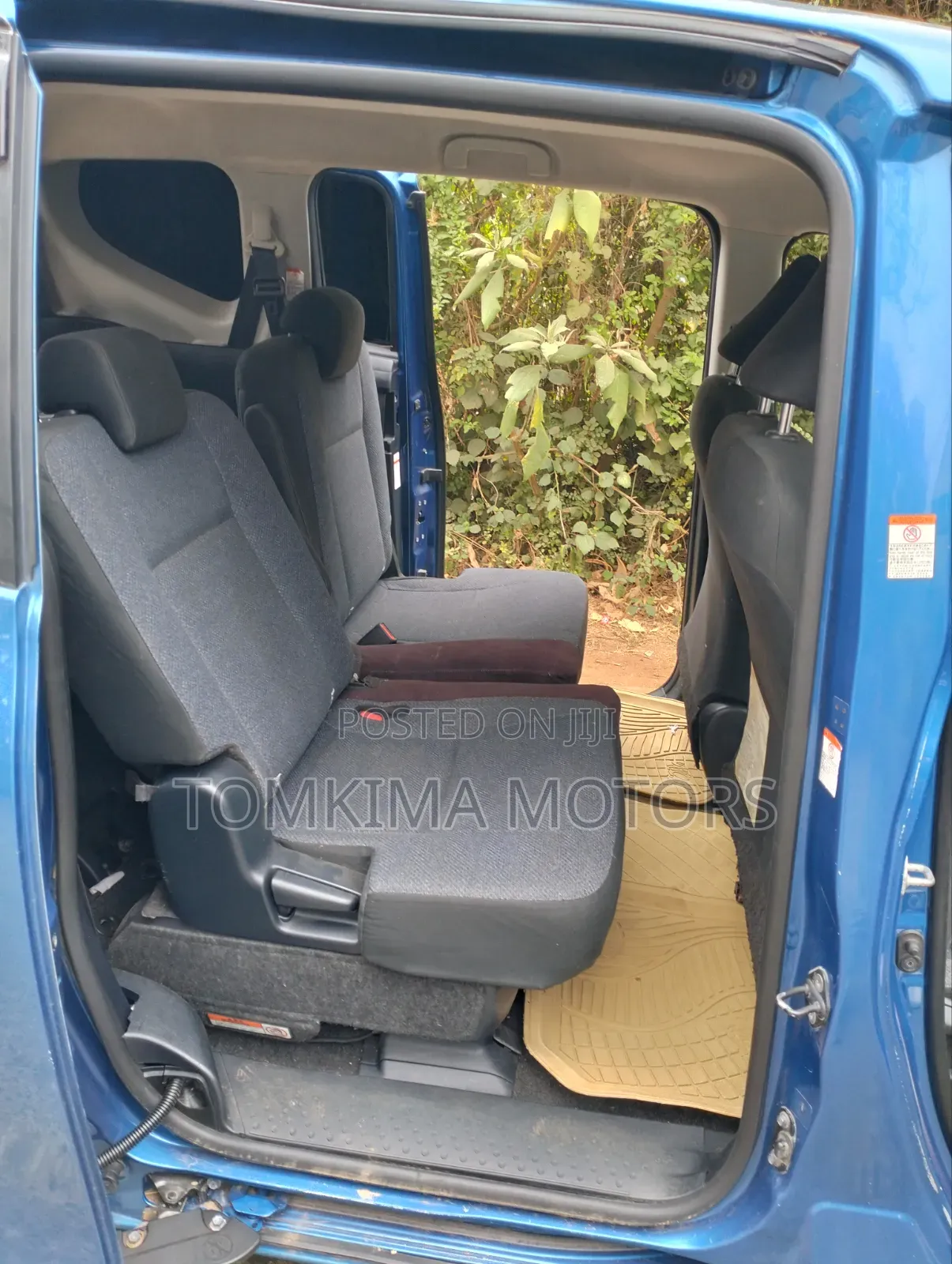 Toyota Sienta 2015 Blue