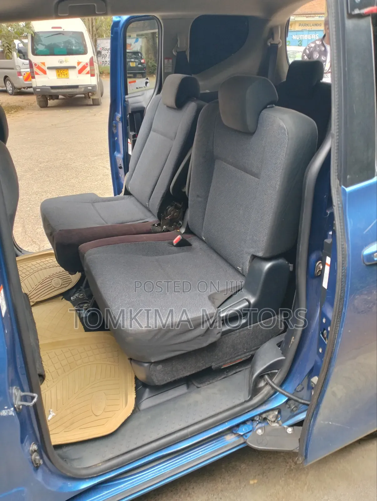 Toyota Sienta 2015 Blue