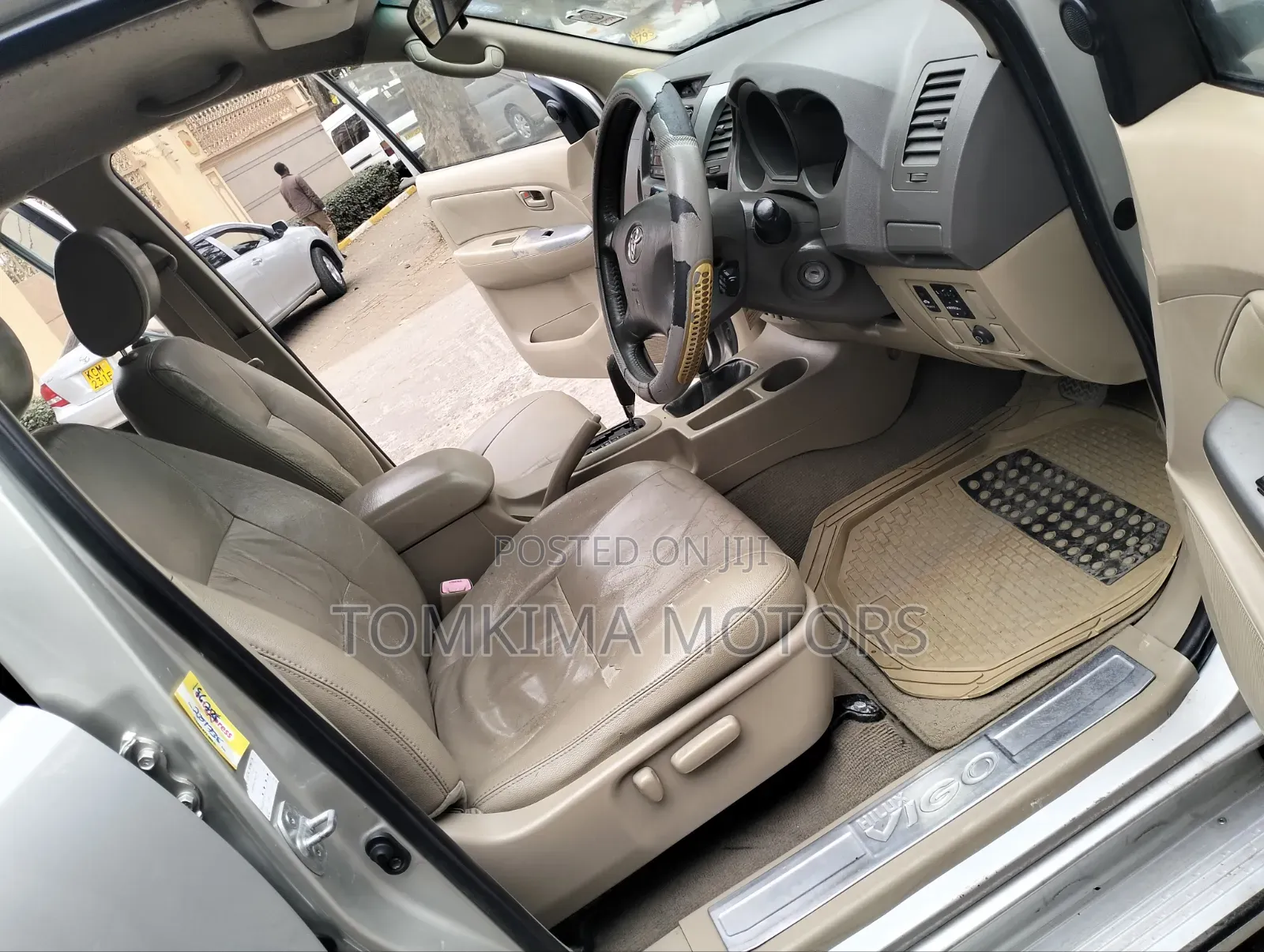 Toyota Hilux 2010 Silver