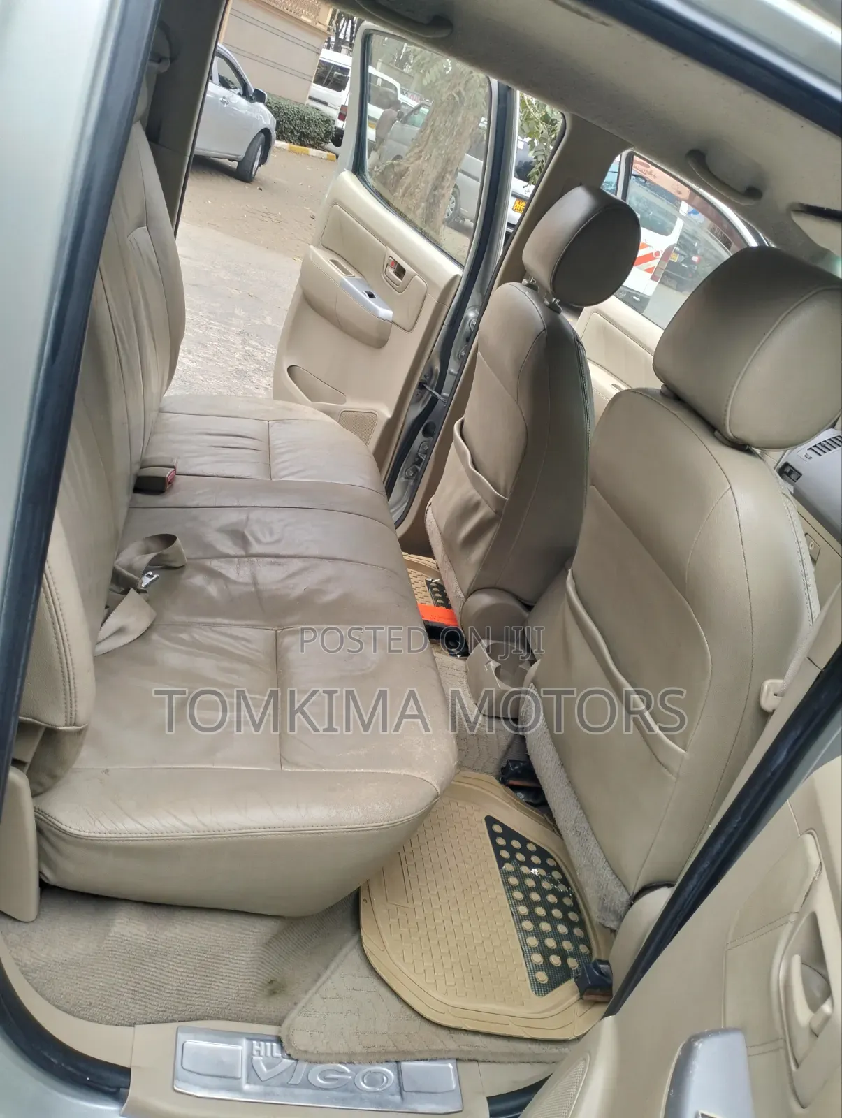 Toyota Hilux 2010 Silver
