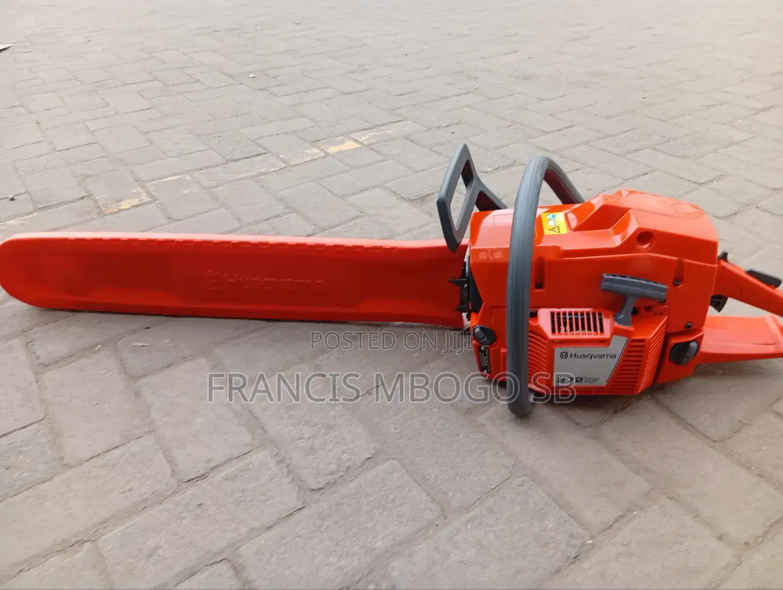 Husqvarna Power Saw Brand New/Powersaw 272xp