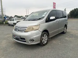 Nissan Serena 2010 Silver