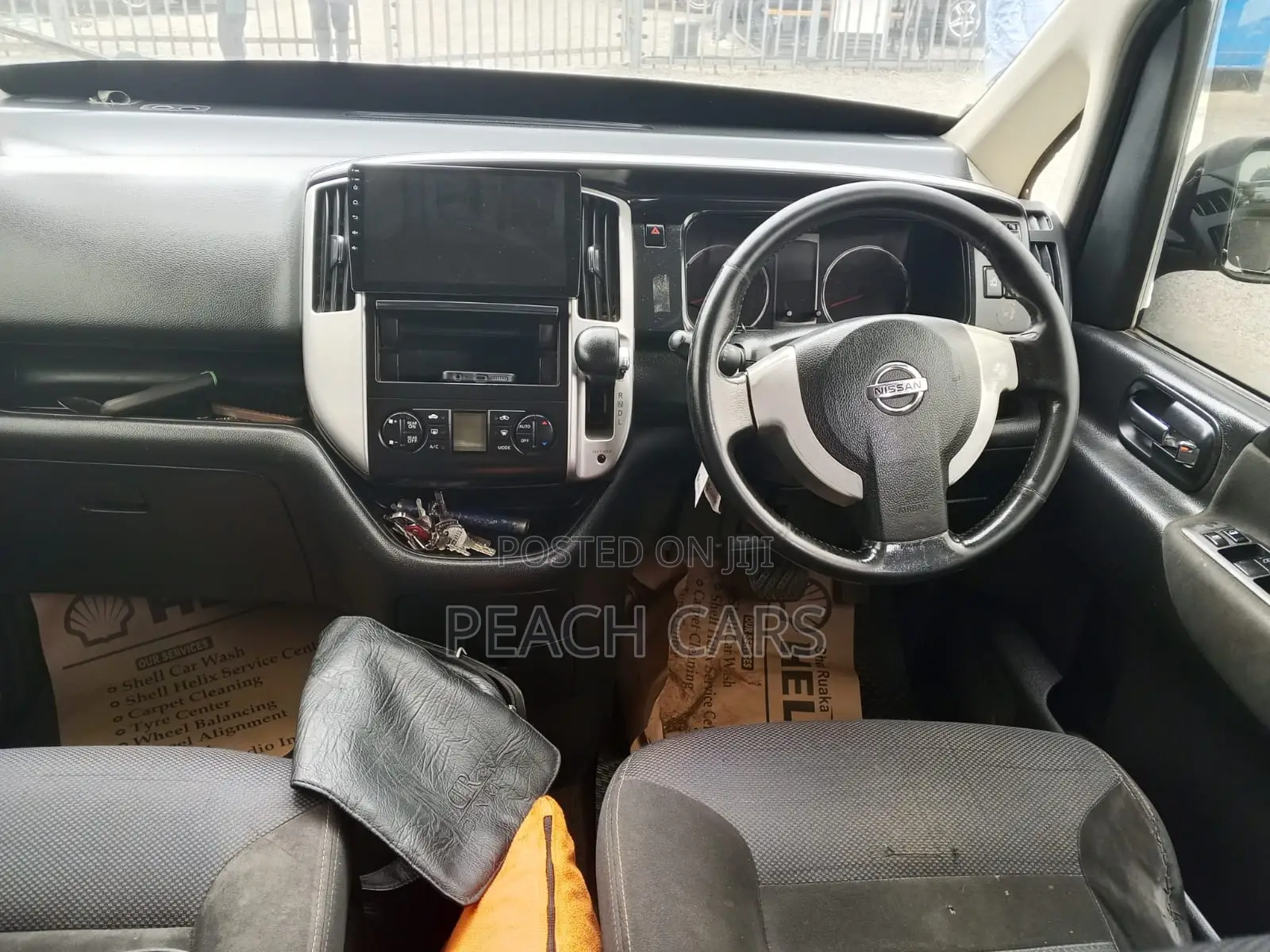 Nissan Serena 2010 Silver