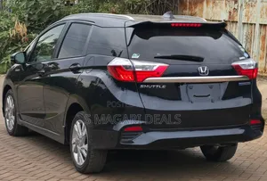Honda Fit Shuttle 2019 Blue