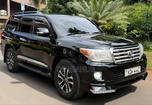 Toyota Land Cruiser 4.6 V8 AX 2012 Black